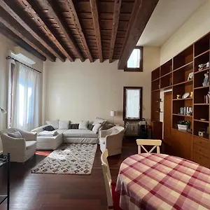  Holiday home Montecchio